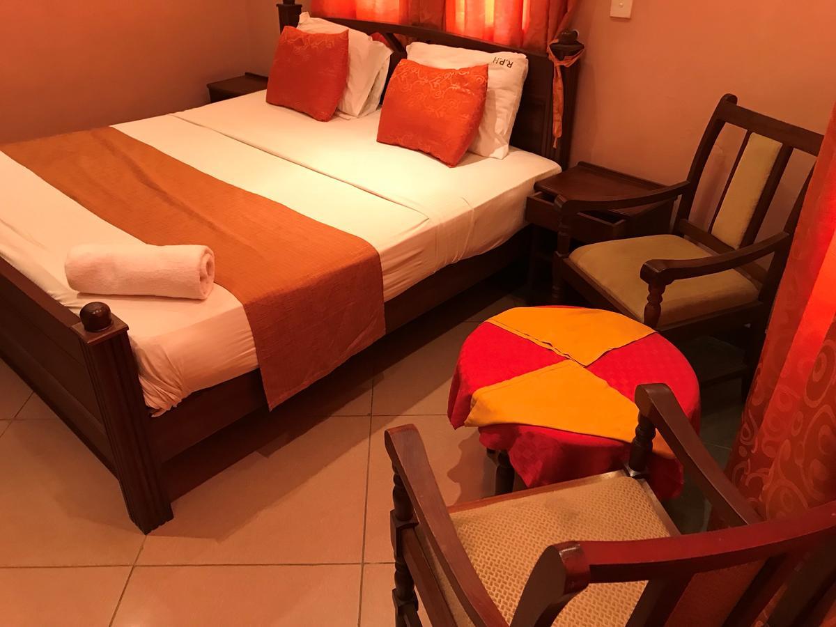 Regency Park Hotel Mombasa Eksteriør bilde