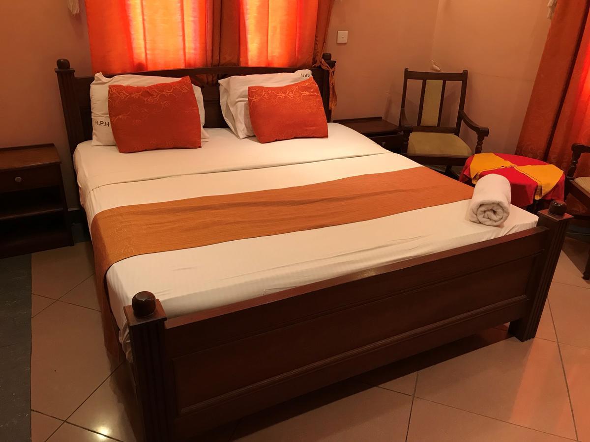 Regency Park Hotel Mombasa Eksteriør bilde