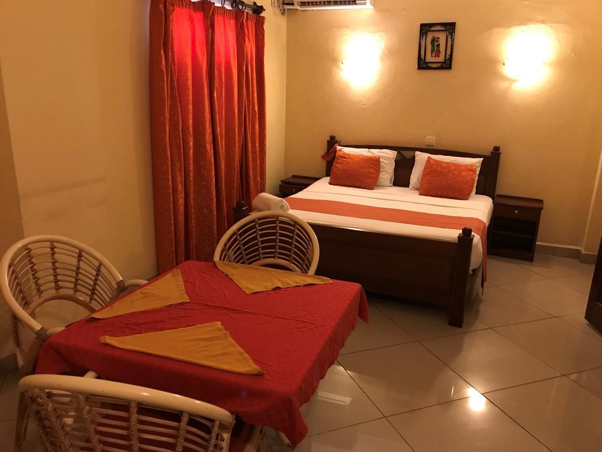 Regency Park Hotel Mombasa Eksteriør bilde